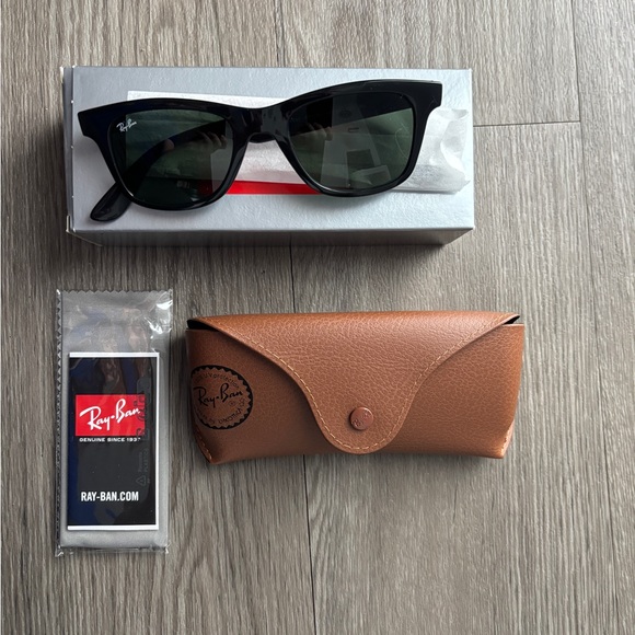 Ray-Ban Black Sunglasses with Case